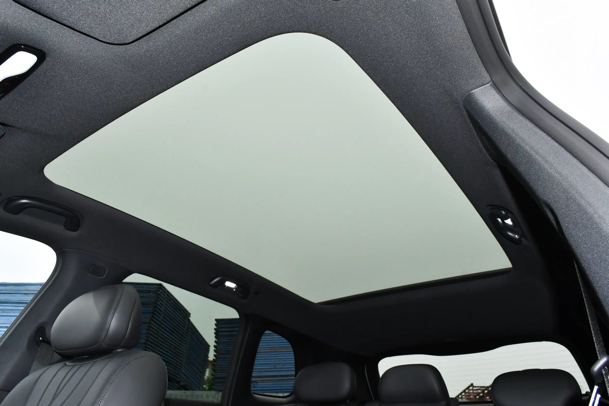 Changan Qiyuan Q07 — торпедо и экран